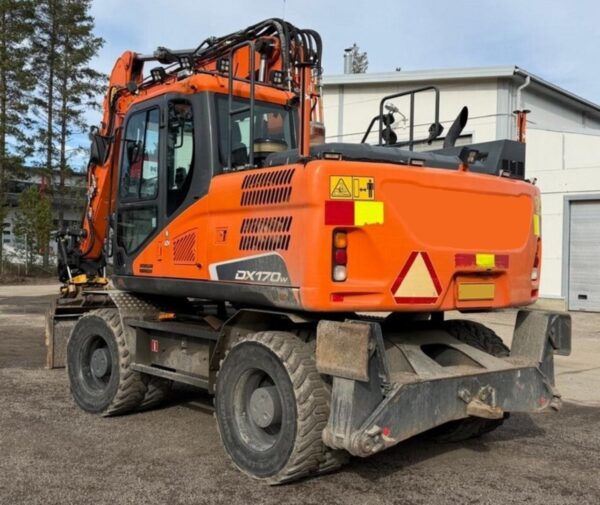 Doosan DX170W-5