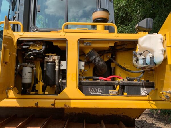 Komatsu D65PX-18
